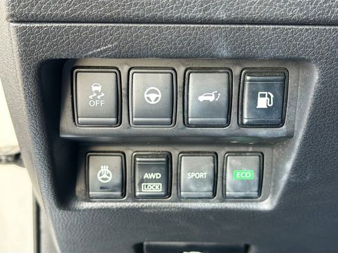 Used 2019 Nissan Rogue SL w/ Premium Package image 35