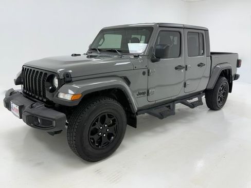 Used 2021 Jeep Gladiator Sport AWD/4WD image 5