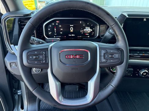 New 2026 GMC Sierra 1500 Elevation w/ X31 Off-Road Package AWD/4WD image 16