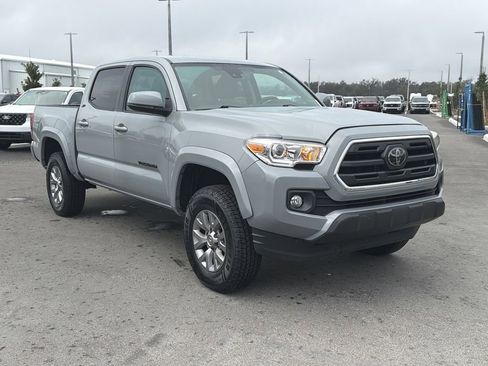 Used 2019 Toyota Tacoma SR5 image 2
