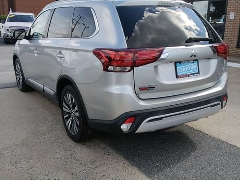 Used 2020 Mitsubishi Outlander SEL image 2