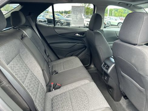 Used 2022 Chevrolet Equinox LT AWD/4WD image 17