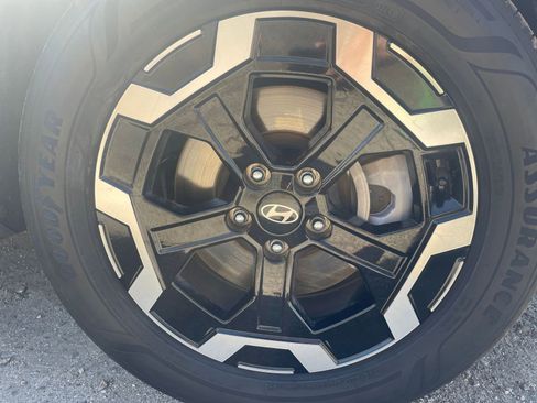 Used 2025 Hyundai Santa Fe SEL image 32