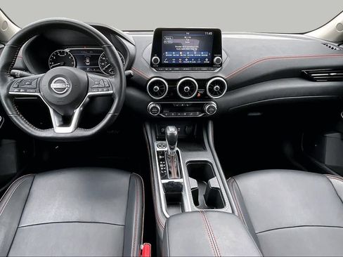 Used 2025 Nissan Sentra SR w/ SR Premium Package FWD image 15