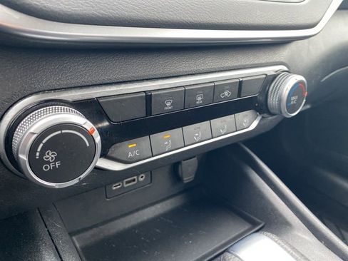 Used 2022 Nissan Altima 2.5 SV image 22