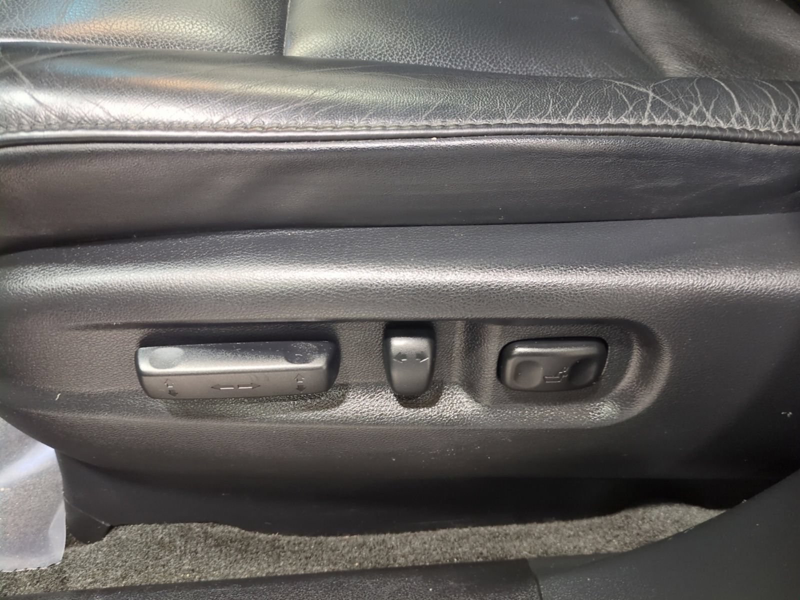 Used 2010 Honda Pilot EX-L image 16
