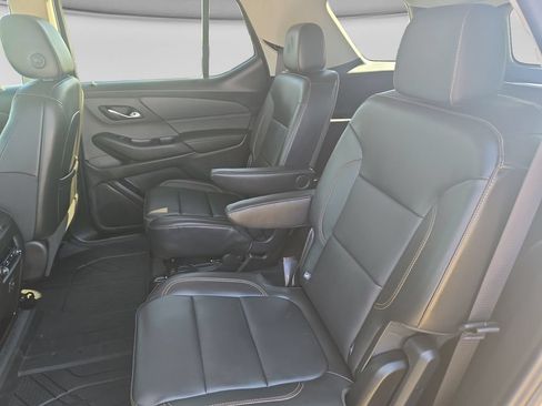 Used 2021 Chevrolet Traverse LT w/ LPO, Floor Liner Package AWD/4WD image 35