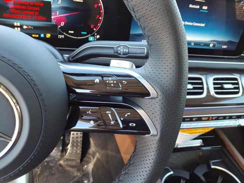 New 2026 Mercedes-Benz GLS 450 4MATIC image 16