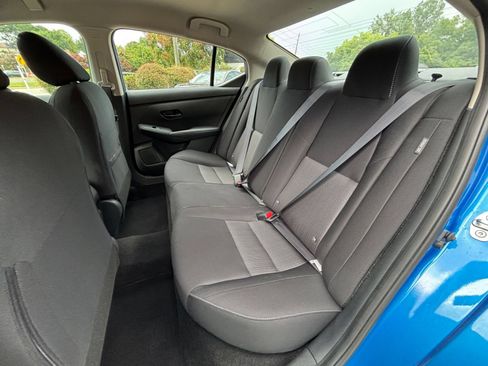 Used 2025 Nissan Sentra SV FWD image 28