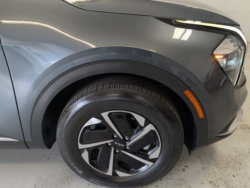 Certified 2023 Kia Sportage LX AWD/4WD image 3
