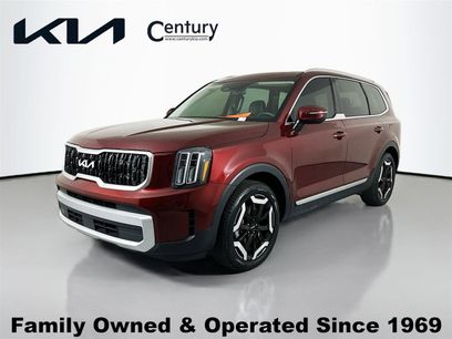 Certified 2024 Kia Telluride EX w/ EX Captain's Chair Package