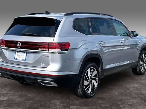 Used 2025 Volkswagen Atlas SE AWD/4WD image 29