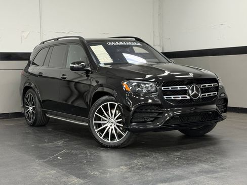 Used 2023 Mercedes-Benz GLS 450 4MATIC image 2