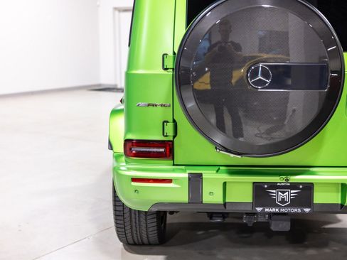 Used 2025 Mercedes-Benz G 63 AMG 4MATIC w/ AMG Carbon Fiber Package image 14