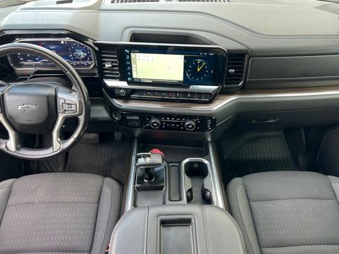 Used 2022 Chevrolet Silverado 1500 LT Trail Boss image 10