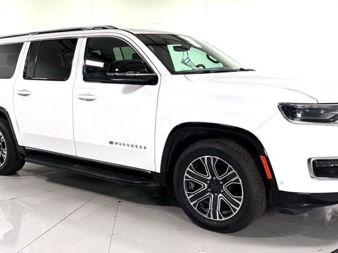 Used 2024 Jeep Wagoneer L Series II image 1