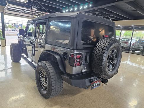 Used 2018 Jeep Wrangler Unlimited Sport AWD/4WD image 5
