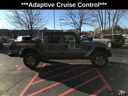 New 2026 Jeep Gladiator Mojave image 4