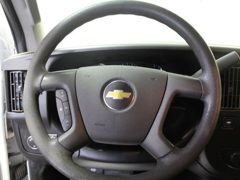 Used 2022 Chevrolet Express 3500 Extended w/ Driver Convenience Package RWD image 10