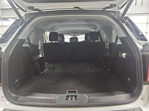 Used 2023 Ford Explorer XLT w/ Equipment Group 202A image 12