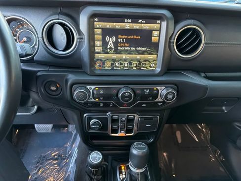 Used 2022 Jeep Gladiator Overland w/ Popular Equipment Package image 25