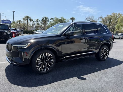 New 2026 Volvo XC90 T8 Ultra w/ Protection Package image 7