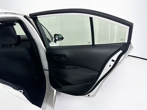 Used 2024 Toyota Corolla LE FWD image 28
