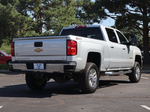 Used 2016 Chevrolet Silverado 2500 LT w/ LT Plus Package AWD/4WD image 5