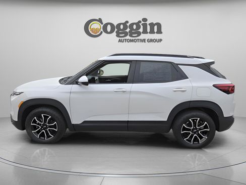 New 2026 Chevrolet TrailBlazer ACTIV w/ Convenience Package image 3