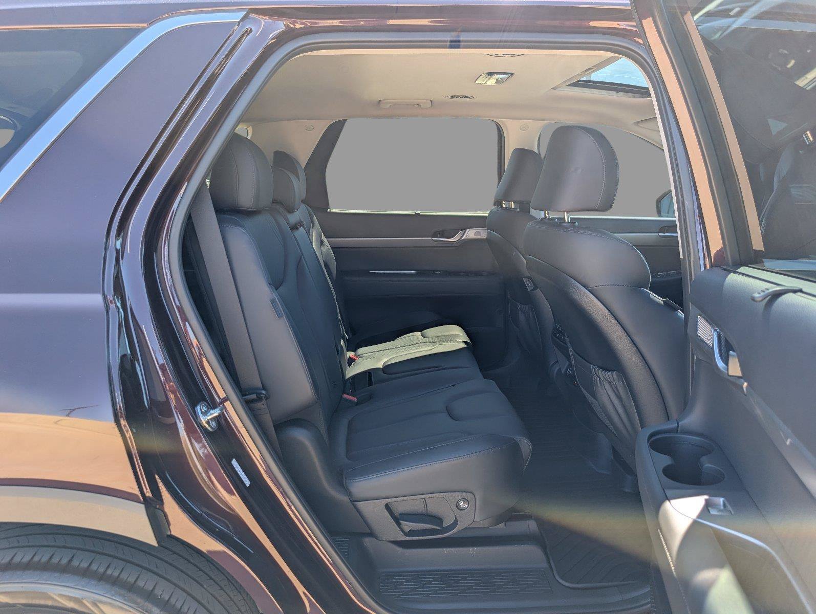 Used 2023 Hyundai Palisade SEL FWD image 24