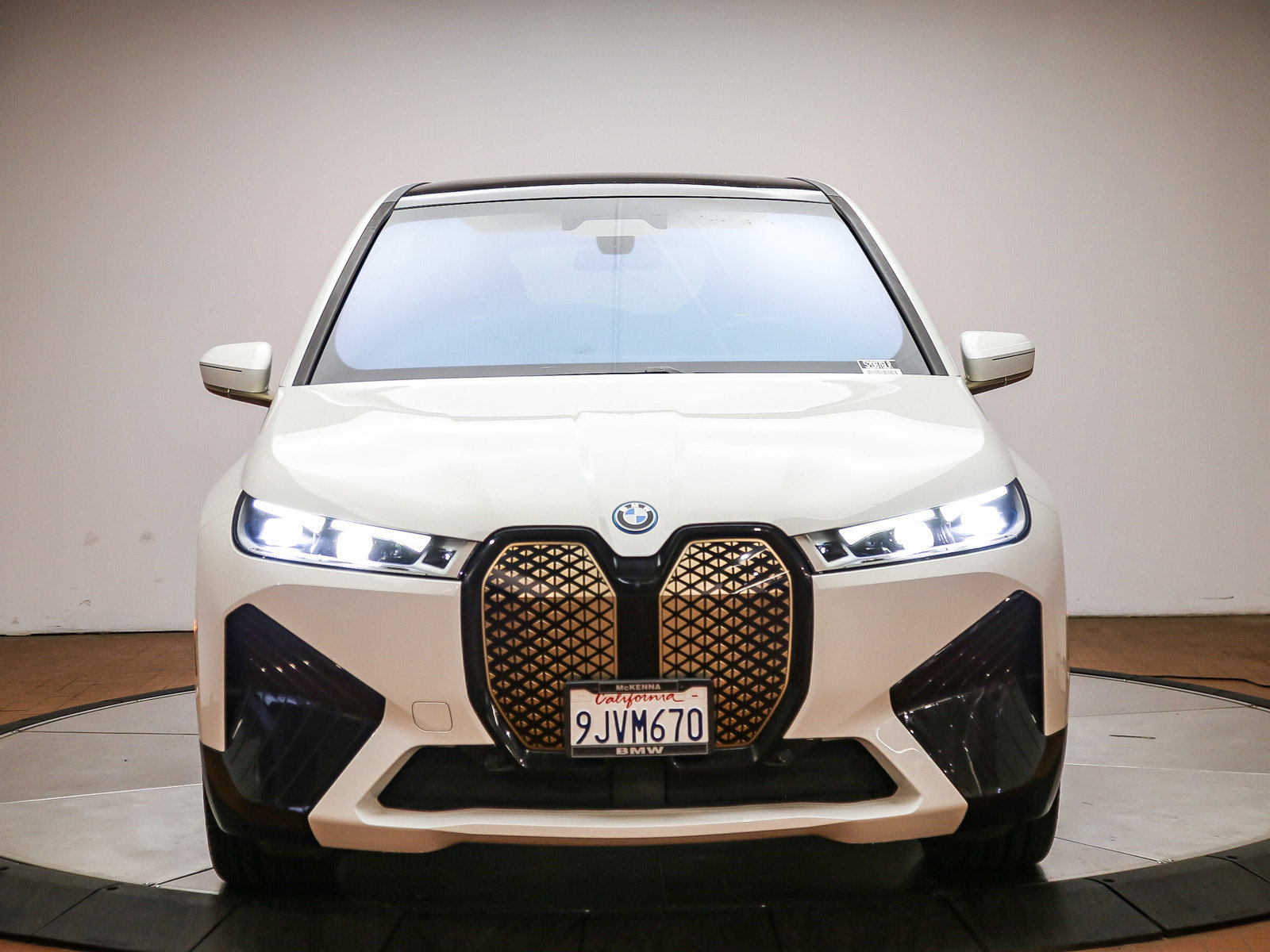 Used 2023 BMW iX M60 w/ Executive Package AWD/4WD image 2