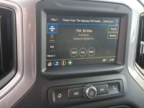 Used 2022 Chevrolet Silverado 1500 Custom image 17