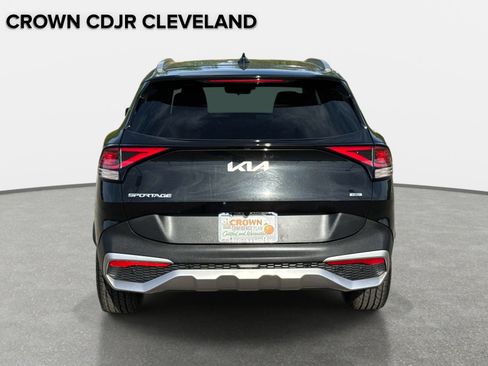 Used 2023 Kia Sportage EX AWD/4WD image 6