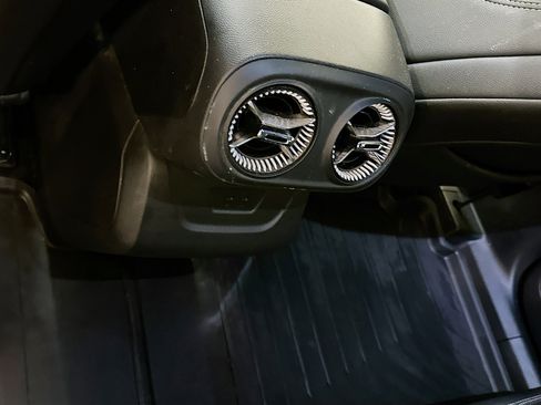 Used 2024 Chevrolet Blazer EV LT image 28