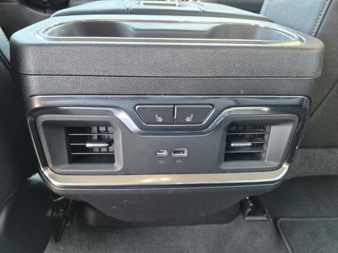 Used 2022 GMC Sierra 1500 SLT w/ SLT Convenience Package image 16