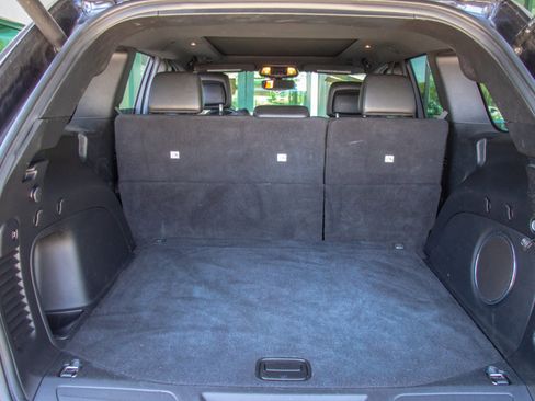 Used 2021 Jeep Grand Cherokee Limited w/ Luxury Group II image 24