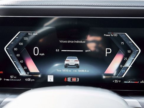 Used 2025 BMW 760i xDrive w/ Premium Package image 67