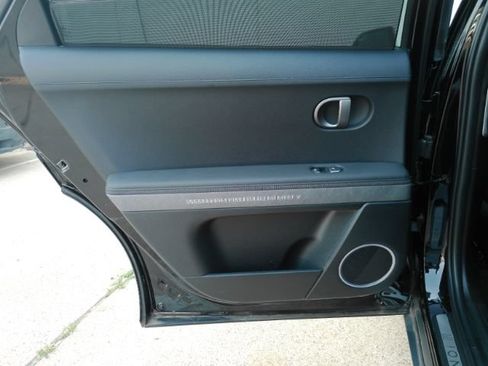 Used 2025 Hyundai Ioniq 5 Limited RWD image 16