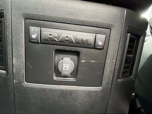 Used 2017 RAM 1500 Laramie w/ Convenience Group image 19