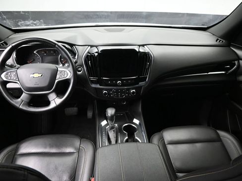 Used 2023 Chevrolet Traverse LT image 23