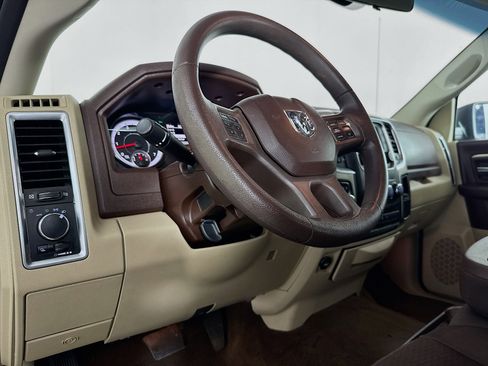 Used 2020 RAM 1500 Classic SLT image 21