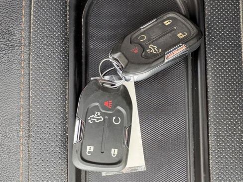 Used 2021 GMC Sierra 1500 AT4 w/ AT4 Premium Package image 26