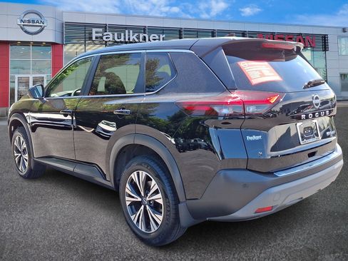 Certified 2023 Nissan Rogue SV AWD/4WD image 4
