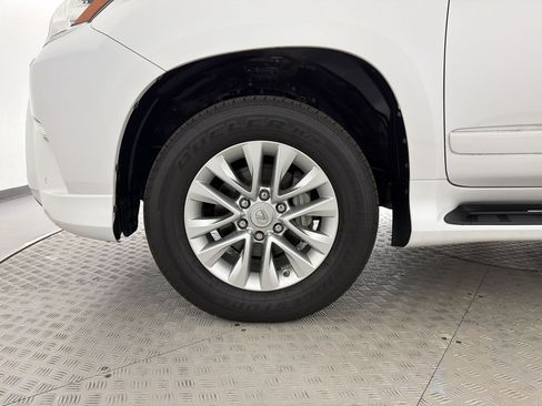 Used 2017 Lexus GX 460 Premium AWD/4WD image 12