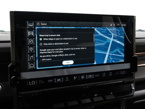 Used 2025 GMC Hummer EV 2X w/ LPO, Sport Package AWD/4WD image 31