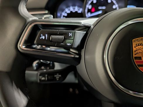 New 2026 Porsche Macan image 30