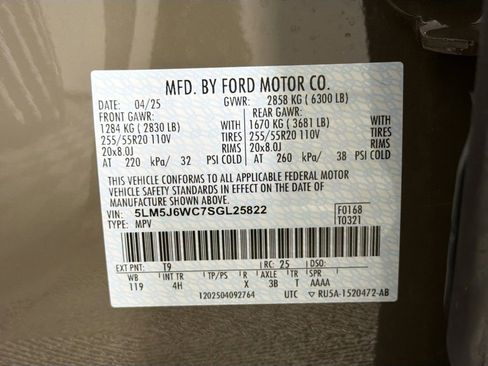 Used 2025 Lincoln Aviator 2WD image 35