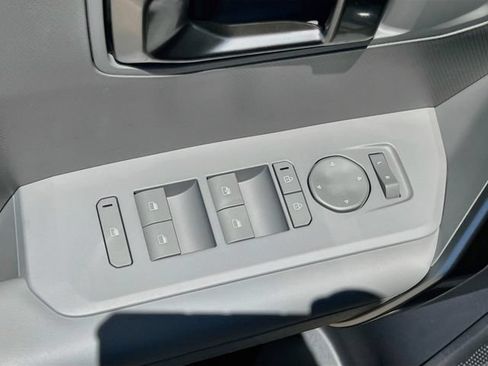 New 2027 Kia Seltos S FWD image 17