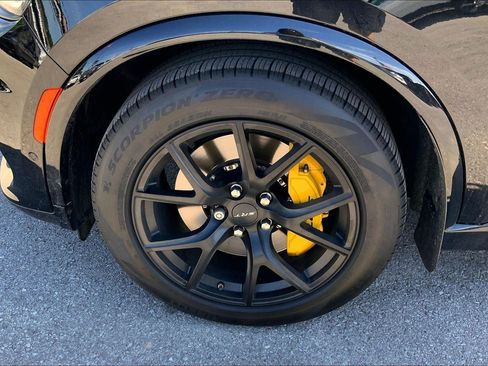 Used 2024 Dodge Durango SRT AWD/4WD image 8