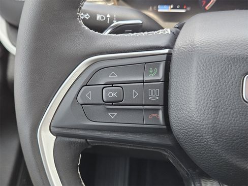 New 2025 Jeep Grand Cherokee L Altitude image 28